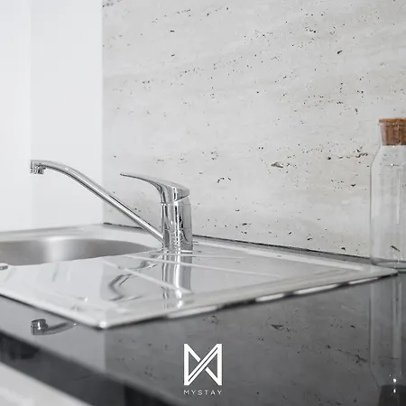Mystay - Portonest Downtown Πανσιόν