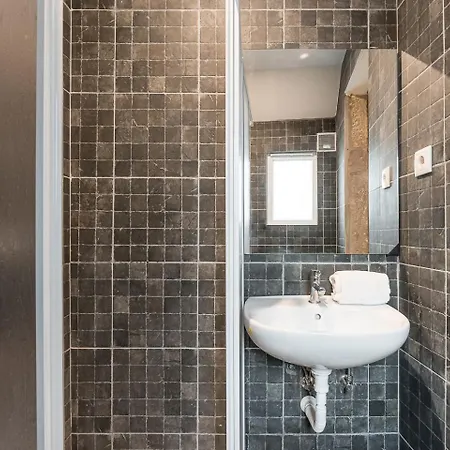 Portonest Downtown 3* Porto